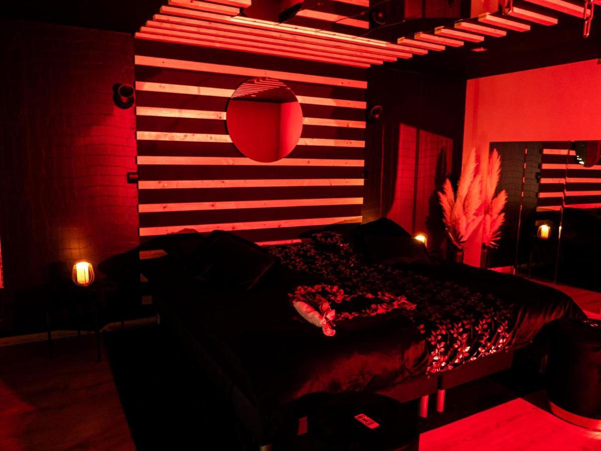Douceur Du Charme - Love-Room A Charmes Entre Epinal Et Nancy Eksteriør bilde